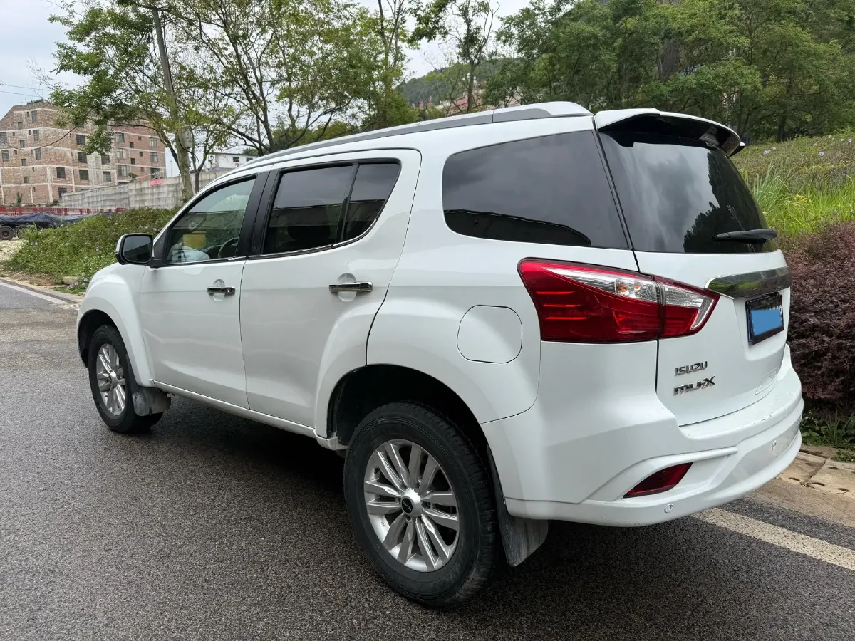 2020 Isuzu Mu-X 1.9T 166HP L4 6AT,autocango,china used car exporter,china ev exporter,chinese used car exporter,chinese used ev exporter