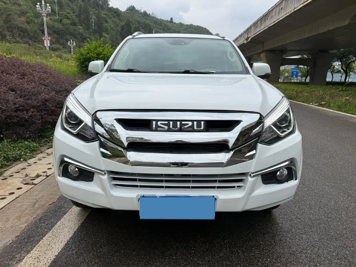 2020 Isuzu Mu-X 1.9T 166HP L4 6AT,autocango,china used car exporter,china ev exporter,chinese used car exporter,chinese used ev exporter