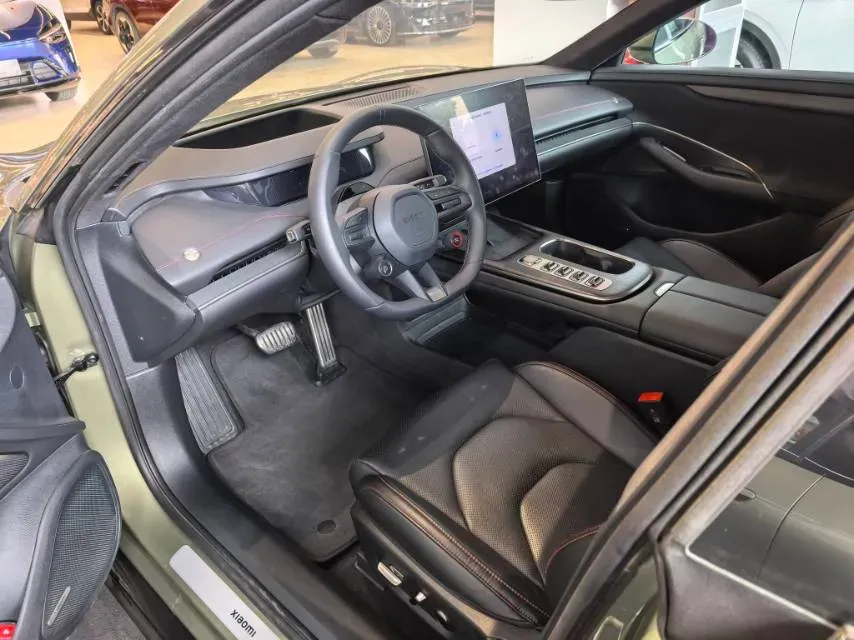 2024 MI SU7 BEV 101KWH,autocango,china used car exporter,china ev exporter,chinese used car exporter,chinese used ev exporter