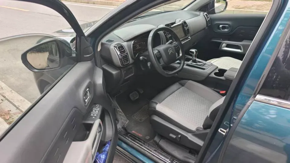 2019 Citroen C5 Aircross 1.6T 167HP L4 6AT,autocango,china used car exporter,china ev exporter,chinese used car exporter,chinese used ev exporter