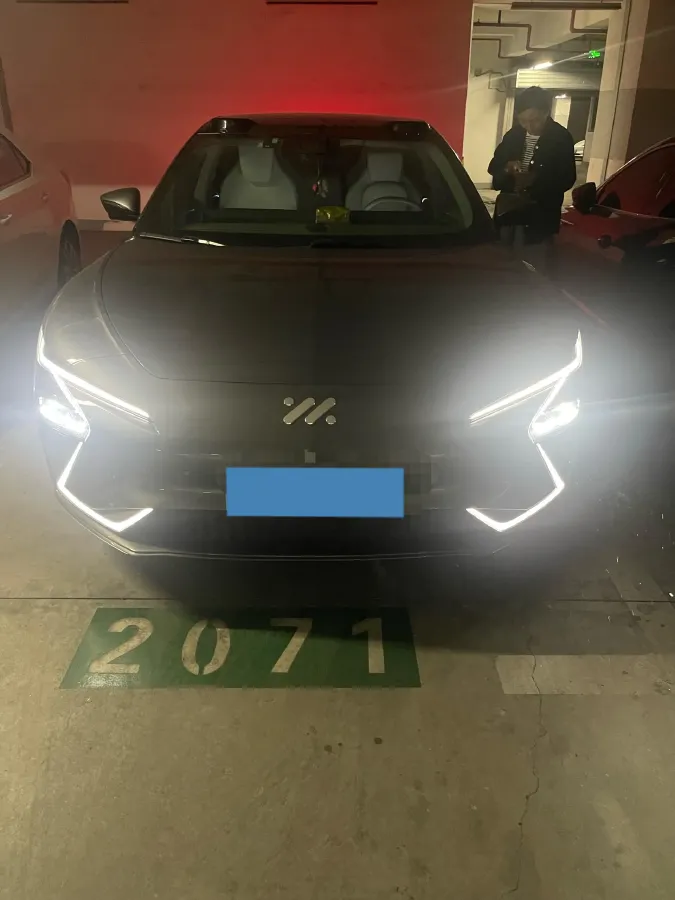 2022 IM L7 BEV 90KWH,autocango,china used car exporter,china ev exporter,chinese used car exporter,chinese used ev exporter