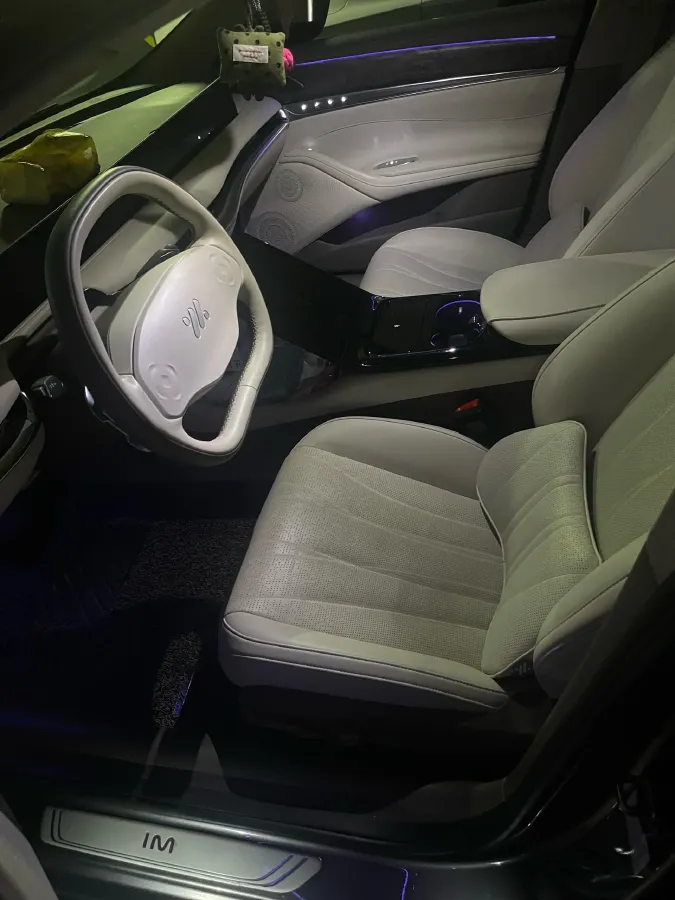 2022 IM L7 BEV 90KWH,autocango,china used car exporter,china ev exporter,chinese used car exporter,chinese used ev exporter