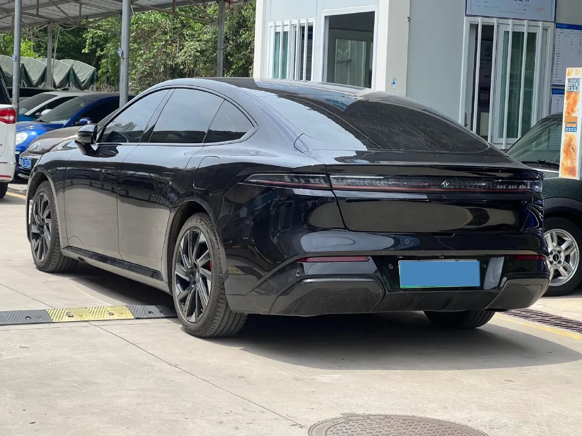 2024 DongFeng eπ eπ007 REEV 105HP REEV 28.4KWH,autocango,china used car exporter,china ev exporter,chinese used car exporter,chinese used ev exporter