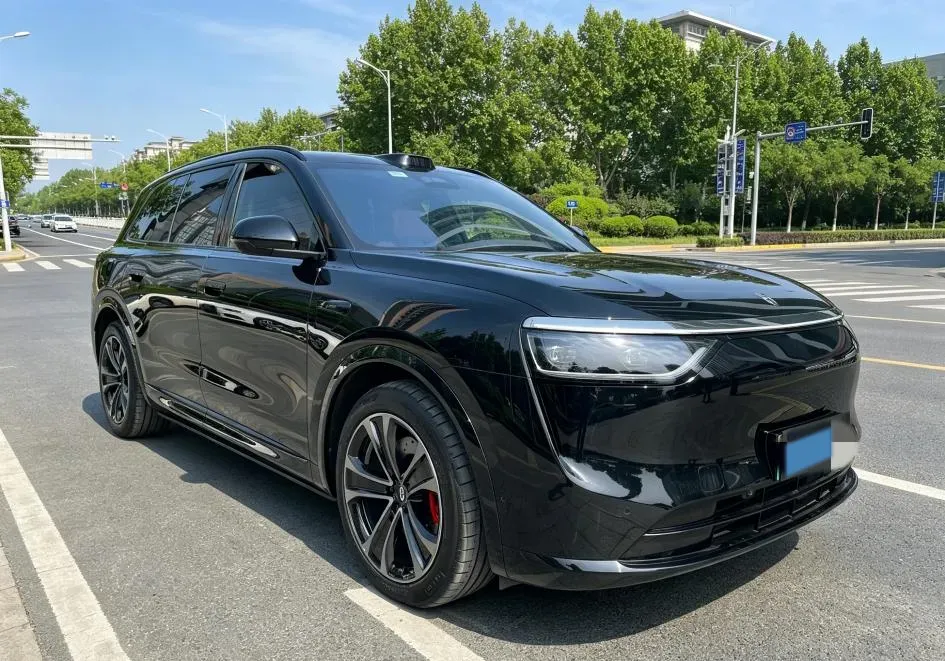 2025 AITO AITO M8 REEV 160HP REEV 53.4KWH,autocango,china used car exporter,china ev exporter,chinese used car exporter,chinese used ev exporter