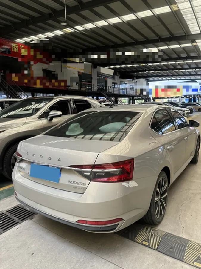 2019 Skoda Superb 2.0T 186HP L4 7DCT,autocango,china used car exporter,china ev exporter,chinese used car exporter,chinese used ev exporter