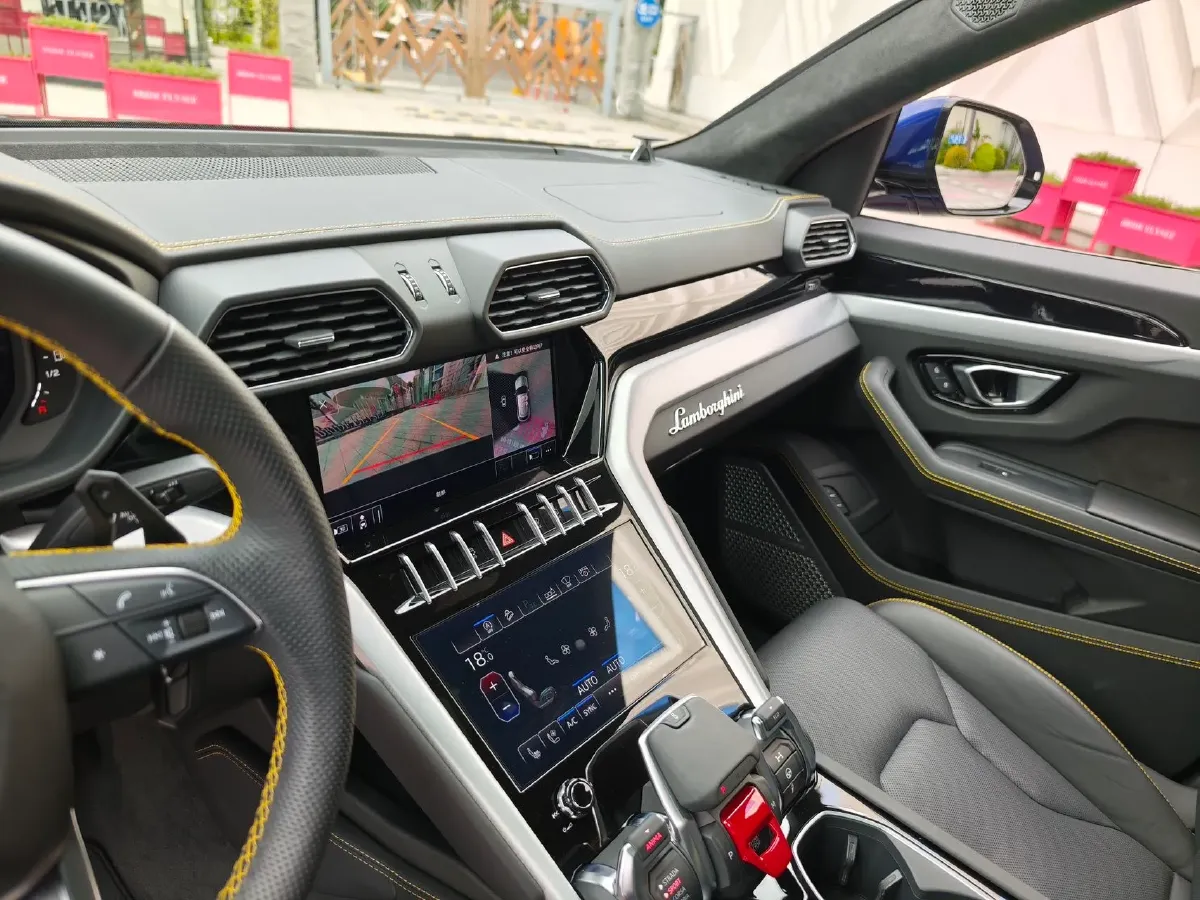 2021 Lamborghini Urus 4.0T 641HP V8 8AT,autocango,china used car exporter,china ev exporter,chinese used car exporter,chinese used ev exporter