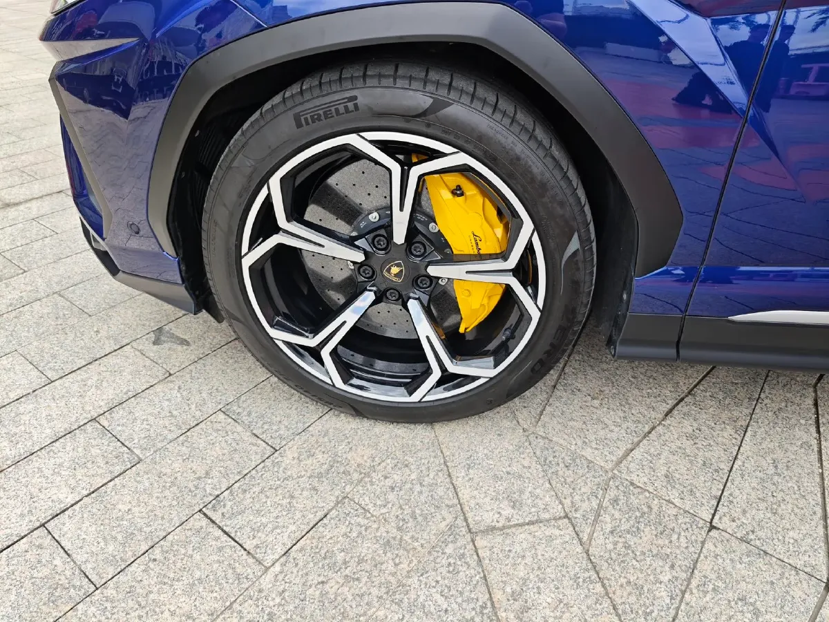2021 Lamborghini Urus 4.0T 641HP V8 8AT,autocango,china used car exporter,china ev exporter,chinese used car exporter,chinese used ev exporter