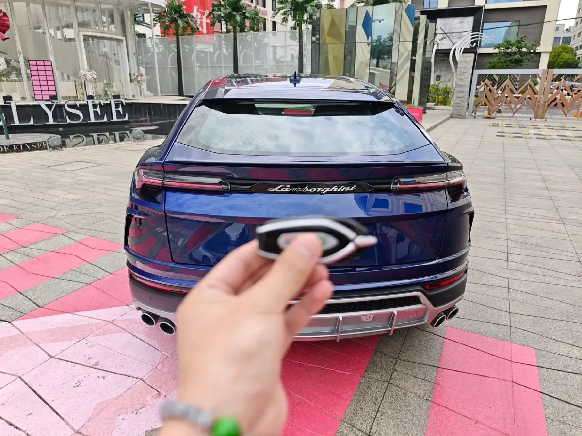 2021 Lamborghini Urus 4.0T 641HP V8 8AT,autocango,china used car exporter,china ev exporter,chinese used car exporter,chinese used ev exporter