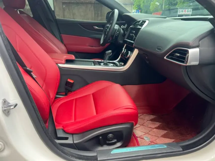 2021 Jaguar XEL 2.0T 250HP L4 8AT,autocango,china used car exporter,china ev exporter,chinese used car exporter,chinese used ev exporter