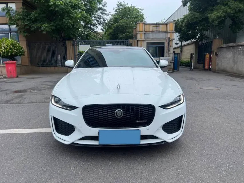 2021 Jaguar XEL 2.0T 250HP L4 8AT,autocango,china used car exporter,china ev exporter,chinese used car exporter,chinese used ev exporter