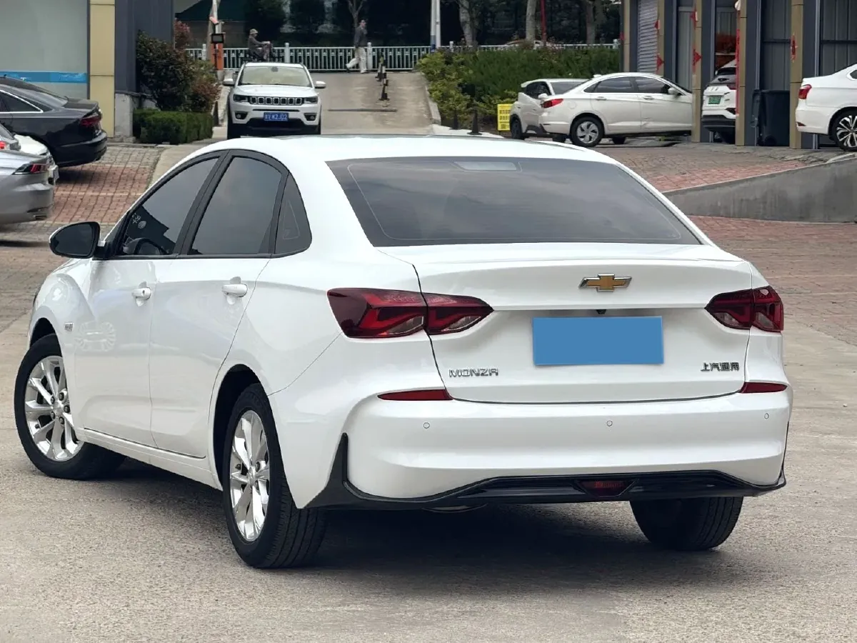 2023 Chevrolet Monza 1.5L 113HP L4 6DCT,autocango,china used car exporter,china ev exporter,chinese used car exporter,chinese used ev exporter
