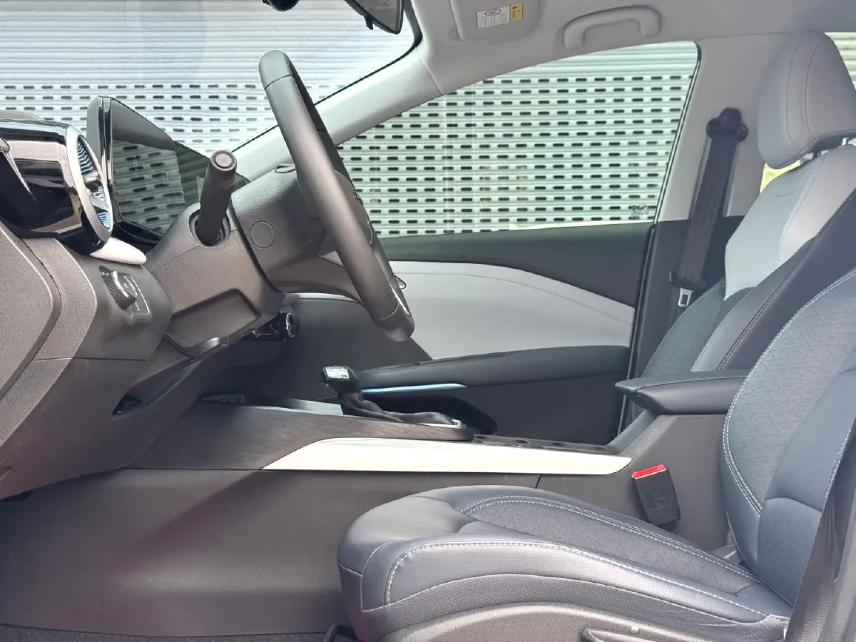 2023 Chevrolet Monza 1.5L 113HP L4 6DCT,autocango,china used car exporter,china ev exporter,chinese used car exporter,chinese used ev exporter
