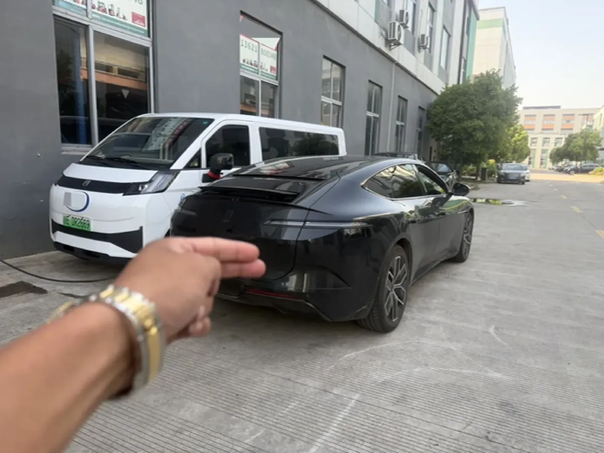 2024 Avatr 12 BEV 94.5KWH,autocango,china used car exporter,china ev exporter,chinese used car exporter,chinese used ev exporter