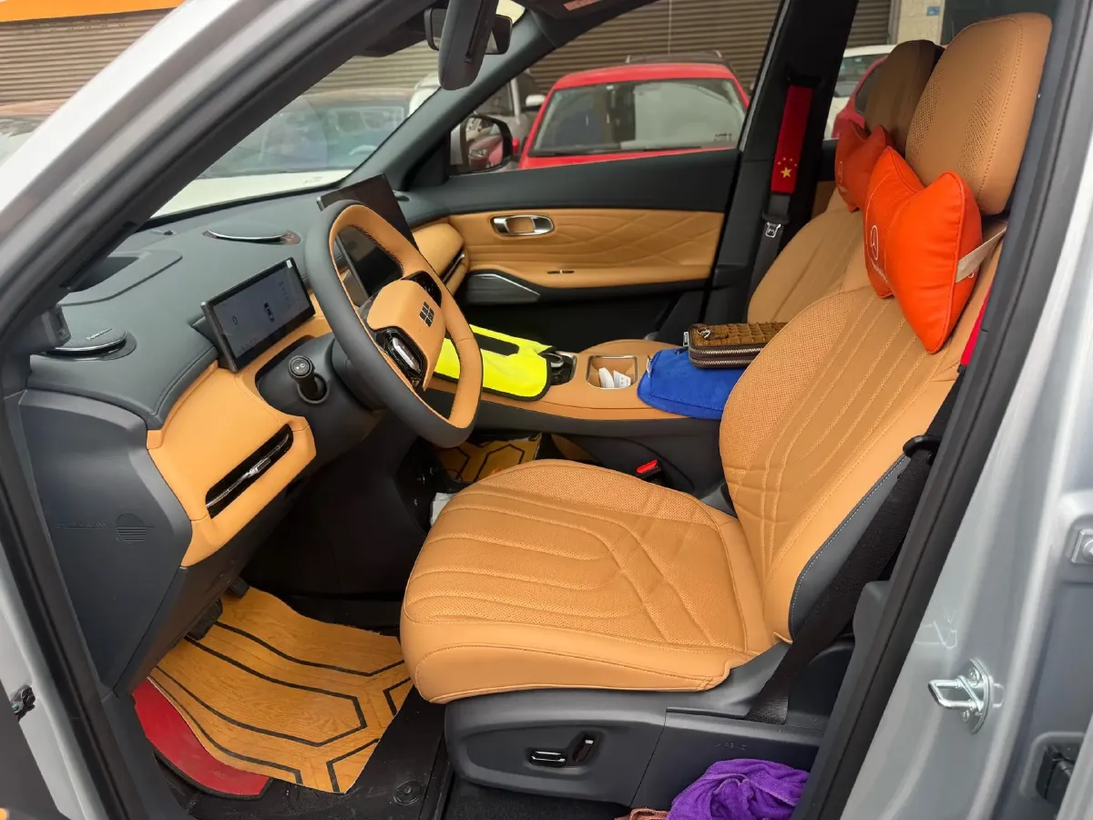 2026 Geely Galaxy Starship 7 1.5L 112HP L4 1DHT PHEV,autocango,china used car exporter,china ev exporter,chinese used car exporter,chinese used ev exporter
