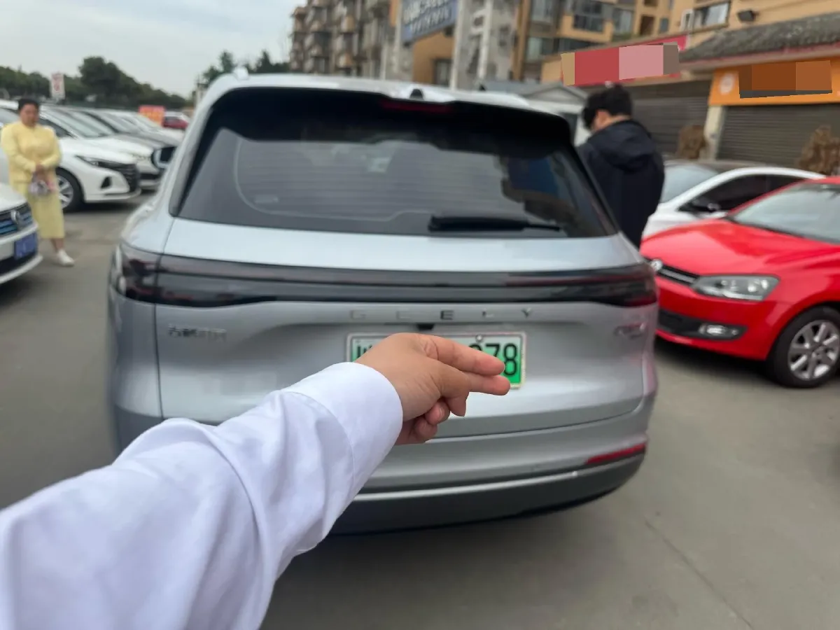 2026 Geely Galaxy Starship 7 1.5L 112HP L4 1DHT PHEV,autocango,china used car exporter,china ev exporter,chinese used car exporter,chinese used ev exporter