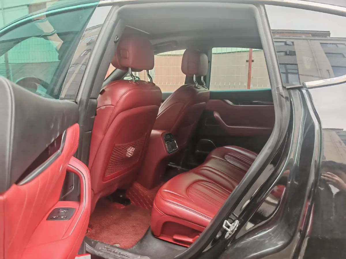 2018 Maserati Levante 3.0T 350HP V6 8AT,autocango,china used car exporter,china ev exporter,chinese used car exporter,chinese used ev exporter