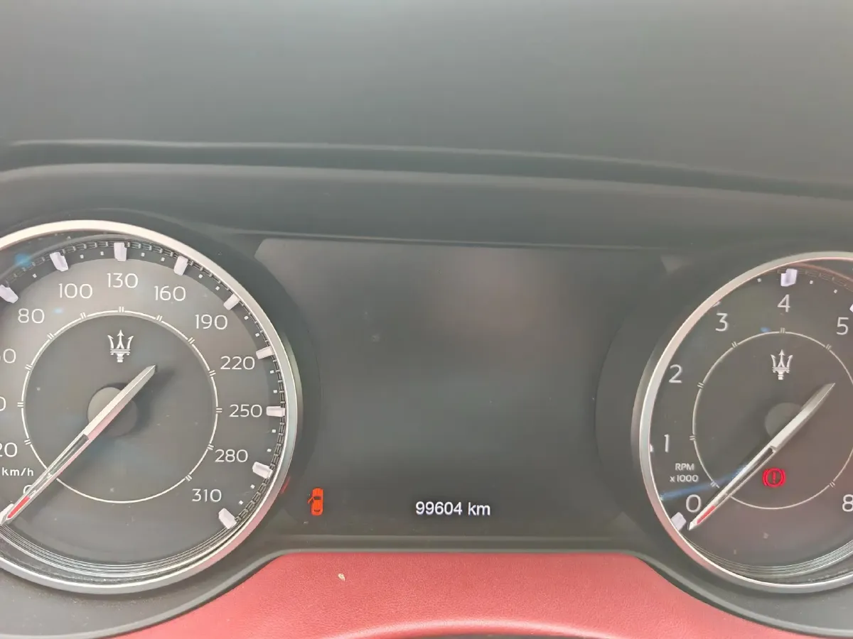 2018 Maserati Levante 3.0T 350HP V6 8AT,autocango,china used car exporter,china ev exporter,chinese used car exporter,chinese used ev exporter