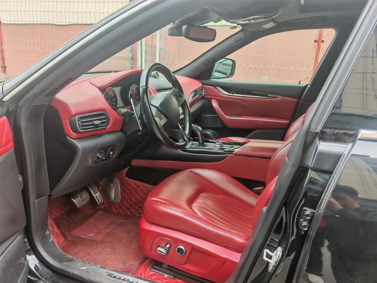2018 Maserati Levante 3.0T 350HP V6 8AT,autocango,china used car exporter,china ev exporter,chinese used car exporter,chinese used ev exporter