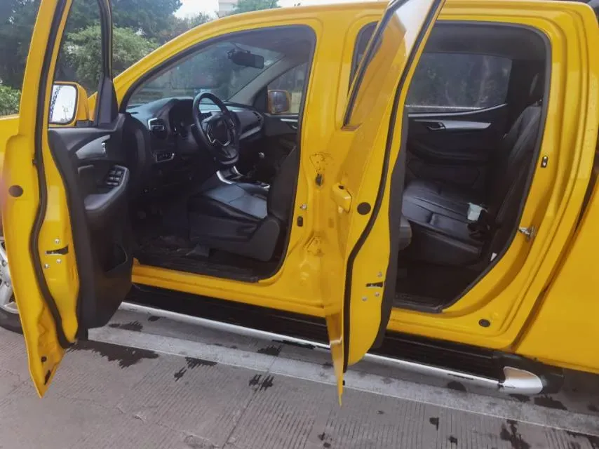 2020 Isuzu Jim 2.8T 120HP L4 5MT,autocango,china used car exporter,china ev exporter,chinese used car exporter,chinese used ev exporter
