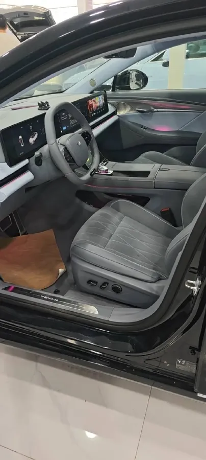 2023 Voyah ZhuiGuang BEV 82.11KWH,autocango,china used car exporter,china ev exporter,chinese used car exporter,chinese used ev exporter