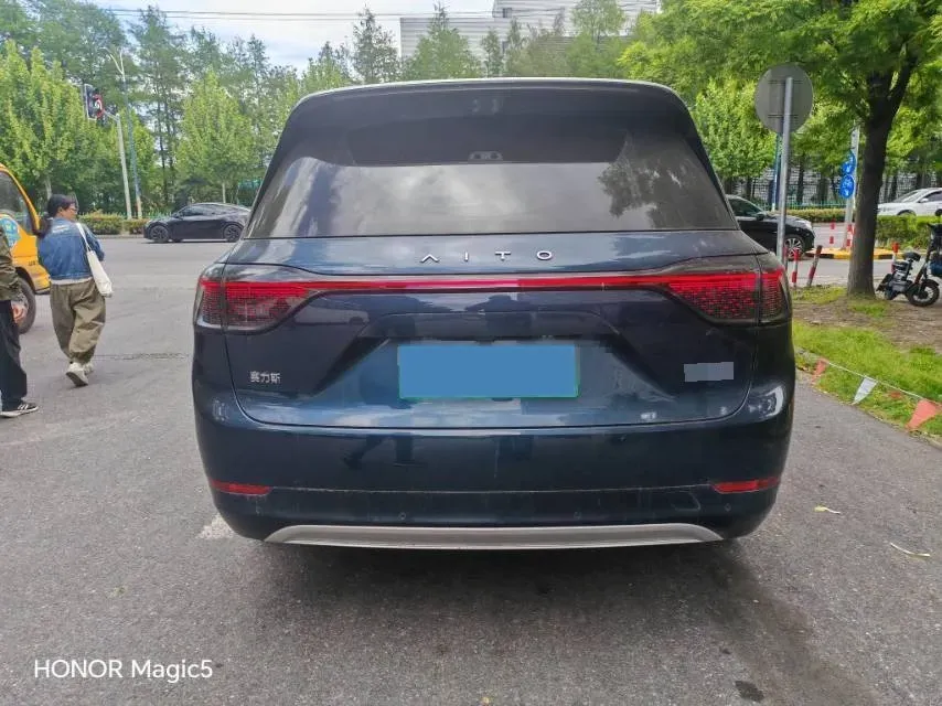 2025 AITO AITO M9 REEV 160HP REEV 52KWH,autocango,china used car exporter,china ev exporter,chinese used car exporter,chinese used ev exporter