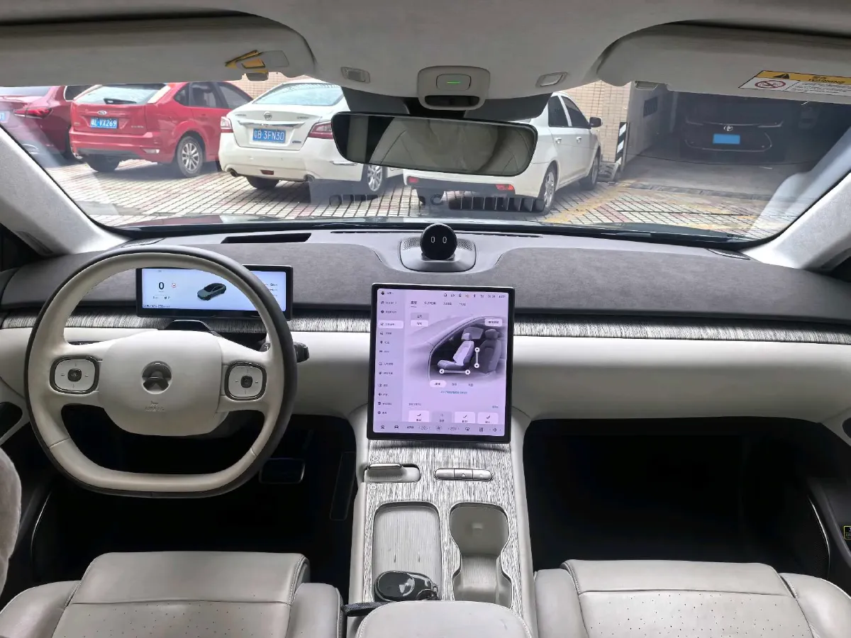 2021 Volkswagen ID.6 Crozz BEV 84.8KWH,autocango,china used car exporter,china ev exporter,chinese used car exporter,chinese used ev exporter