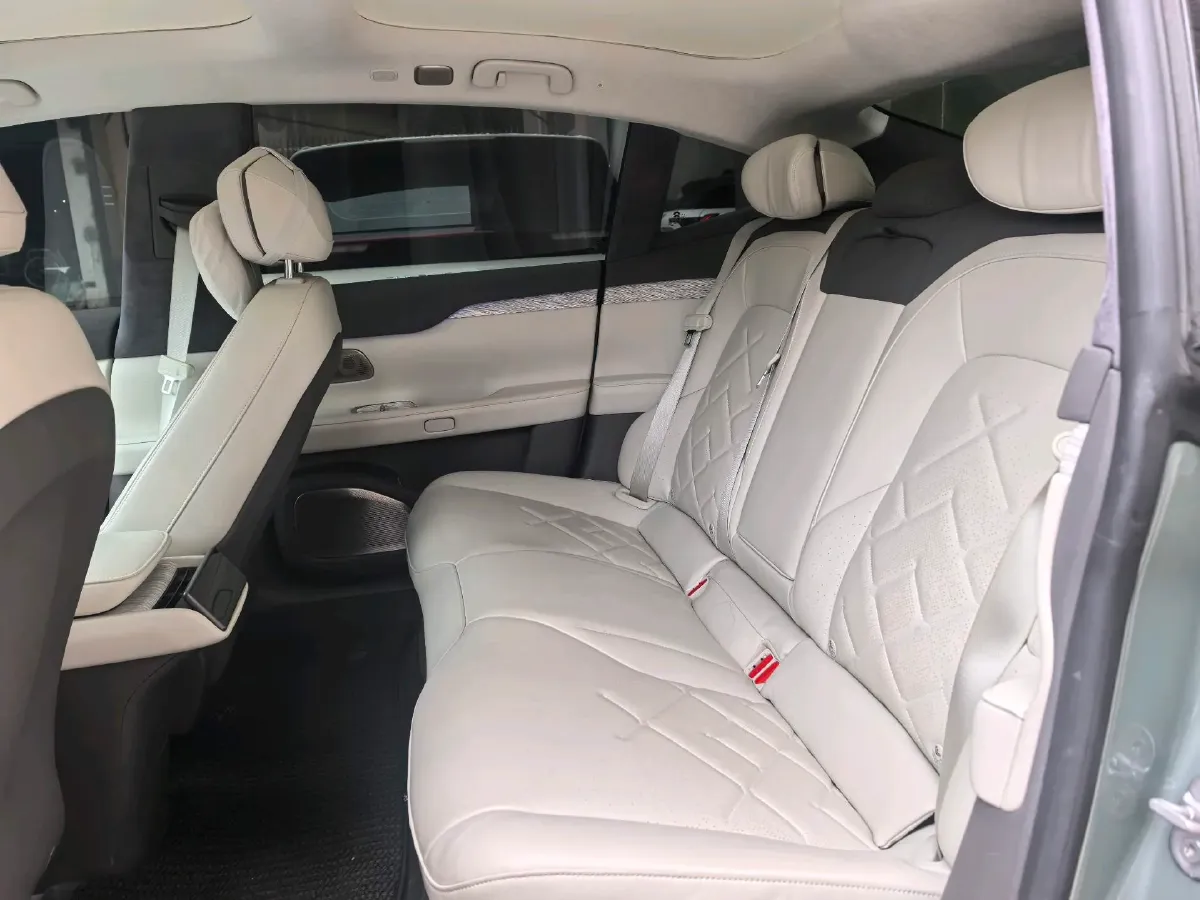 2021 Volkswagen ID.6 Crozz BEV 84.8KWH,autocango,china used car exporter,china ev exporter,chinese used car exporter,chinese used ev exporter