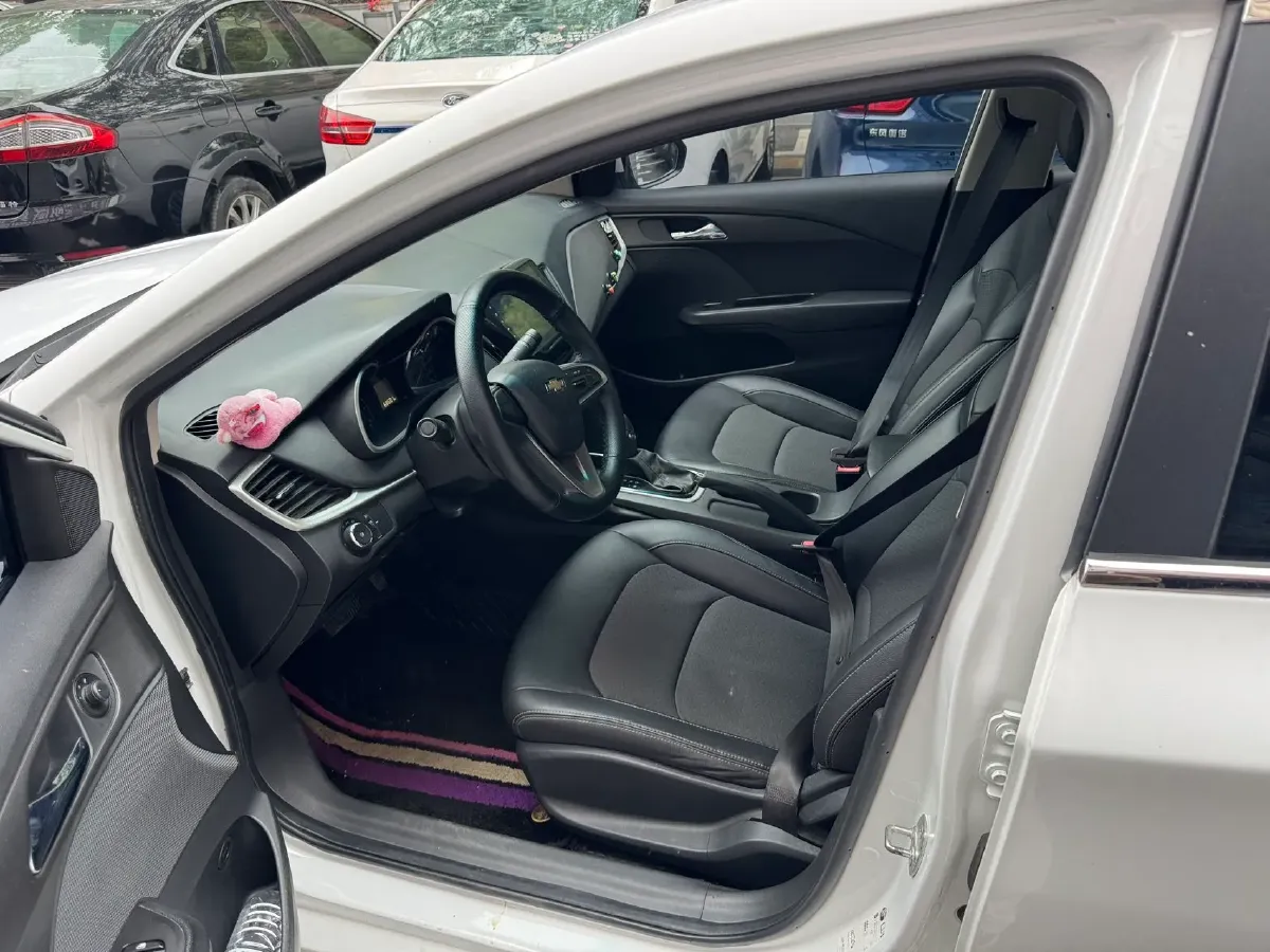 2019 Chevrolet Cavalier 1.5L 113HP L4 6AT,autocango,china used car exporter,china ev exporter,chinese used car exporter,chinese used ev exporter