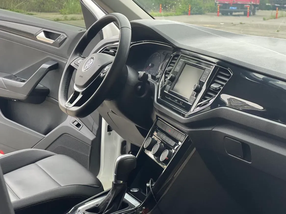 2018 Borgward BX7 2.0T 224HP L4 6AT,autocango,china used car exporter,china ev exporter,chinese used car exporter,chinese used ev exporter