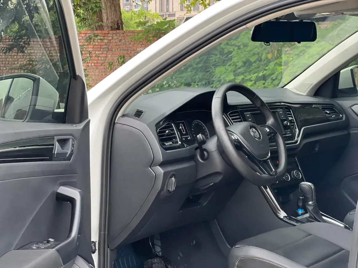 2018 Borgward BX7 2.0T 224HP L4 6AT,autocango,china used car exporter,china ev exporter,chinese used car exporter,chinese used ev exporter