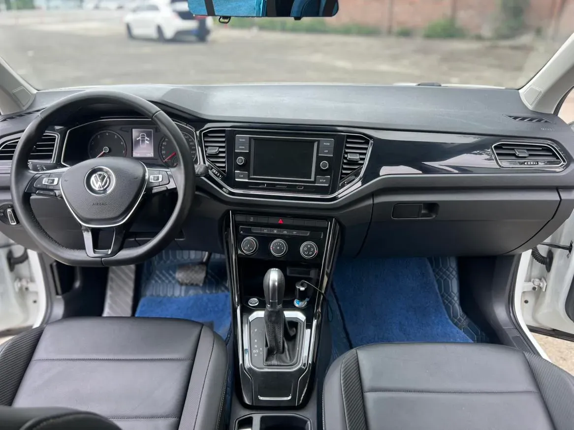 2018 Borgward BX7 2.0T 224HP L4 6AT,autocango,china used car exporter,china ev exporter,chinese used car exporter,chinese used ev exporter