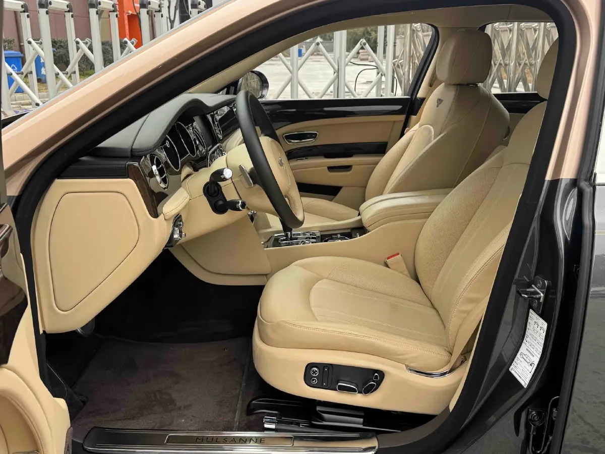 2017 Bentley Mulsanne 6.8T 513HP V8 8AT,autocango,china used car exporter,china ev exporter,chinese used car exporter,chinese used ev exporter