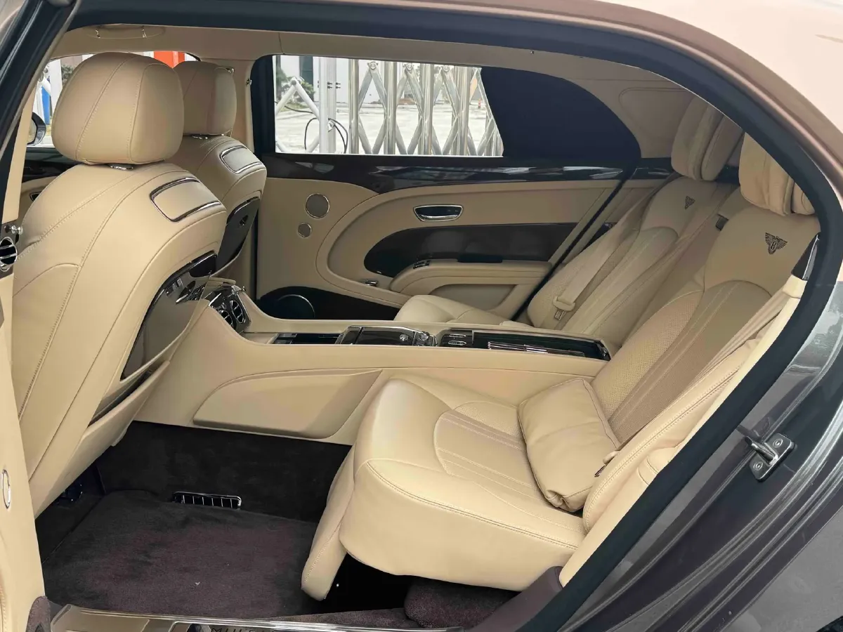 2017 Bentley Mulsanne 6.8T 513HP V8 8AT,autocango,china used car exporter,china ev exporter,chinese used car exporter,chinese used ev exporter