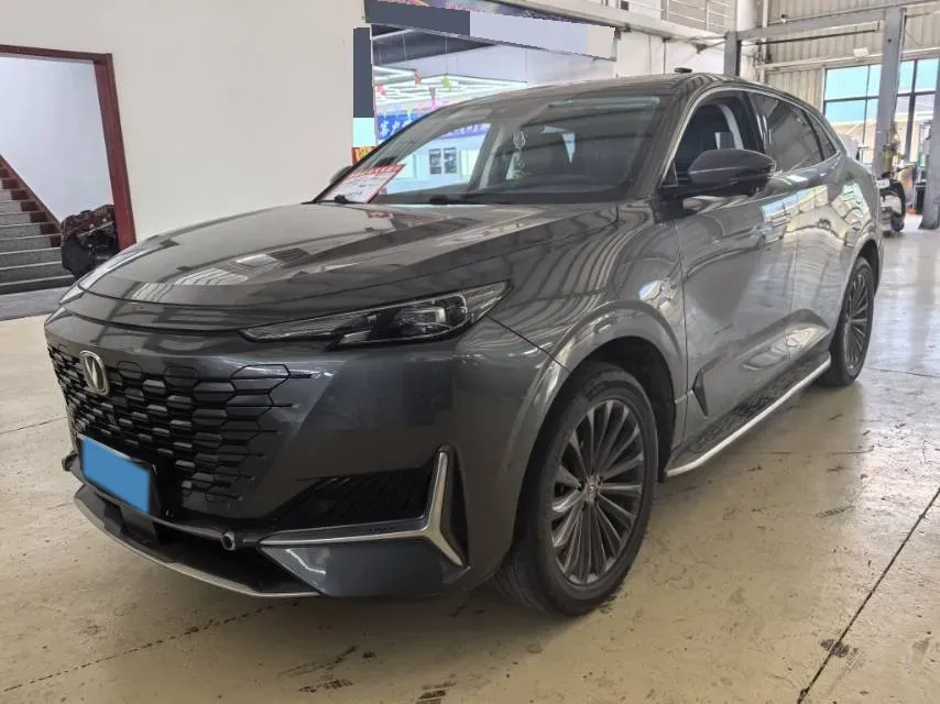 2021 ChangAn UNI-K 2.0T 233HP L4 8AT,autocango,china used car exporter,china ev exporter,chinese used car exporter,chinese used ev exporter