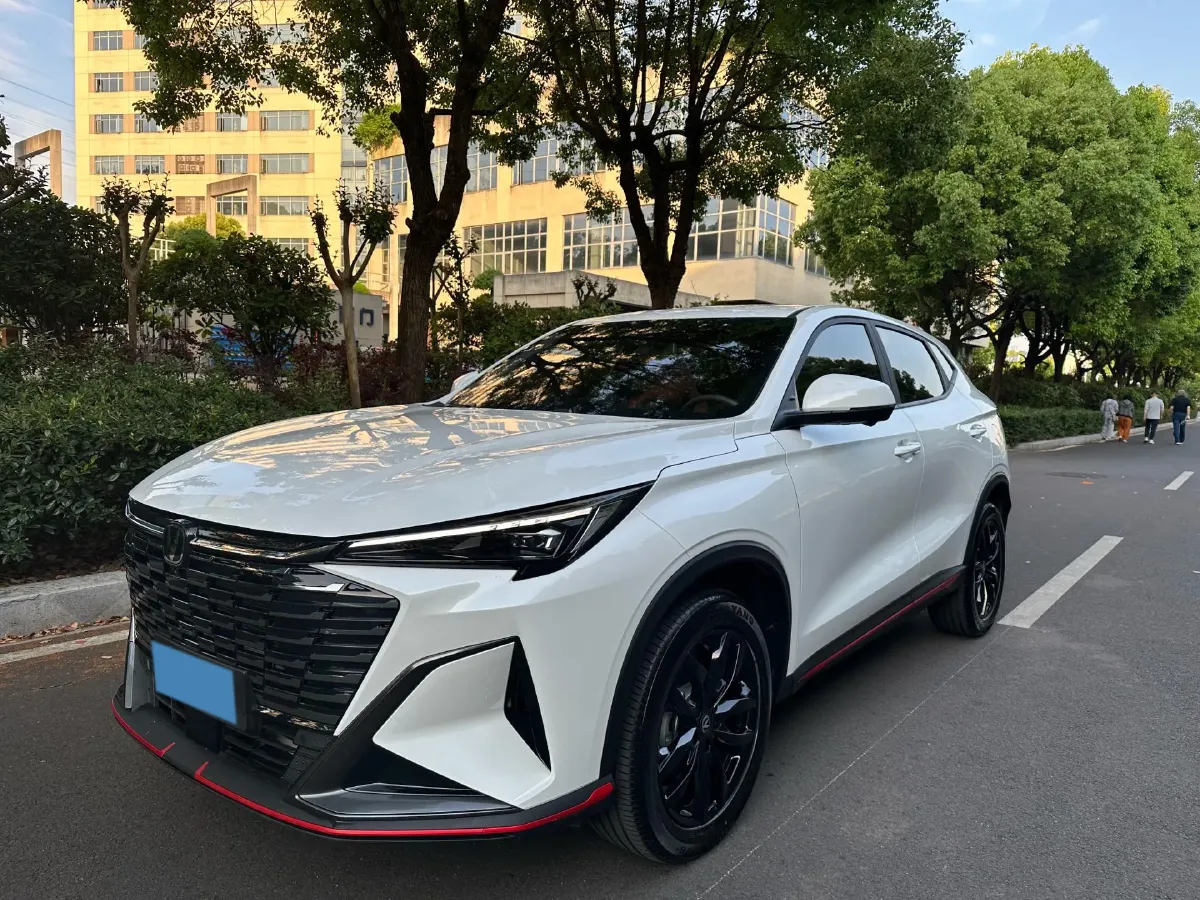 2026 ChangAn X5 PLUS 1.5T 192HP L4 7DCT,autocango,china used car exporter,china ev exporter,chinese used car exporter,chinese used ev exporter