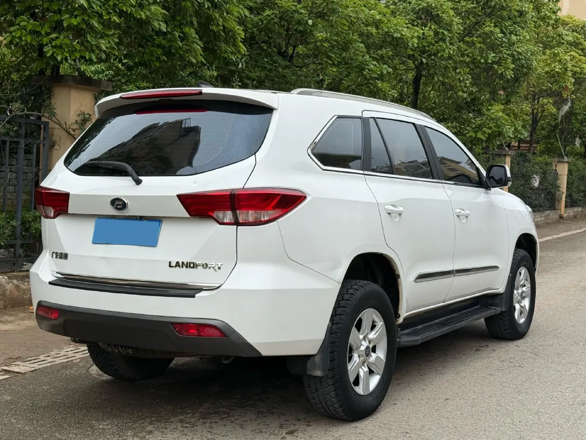 2017 Foday LanFu 2.0T 218HP L4 6MT,autocango,china used car exporter,china ev exporter,chinese used car exporter,chinese used ev exporter