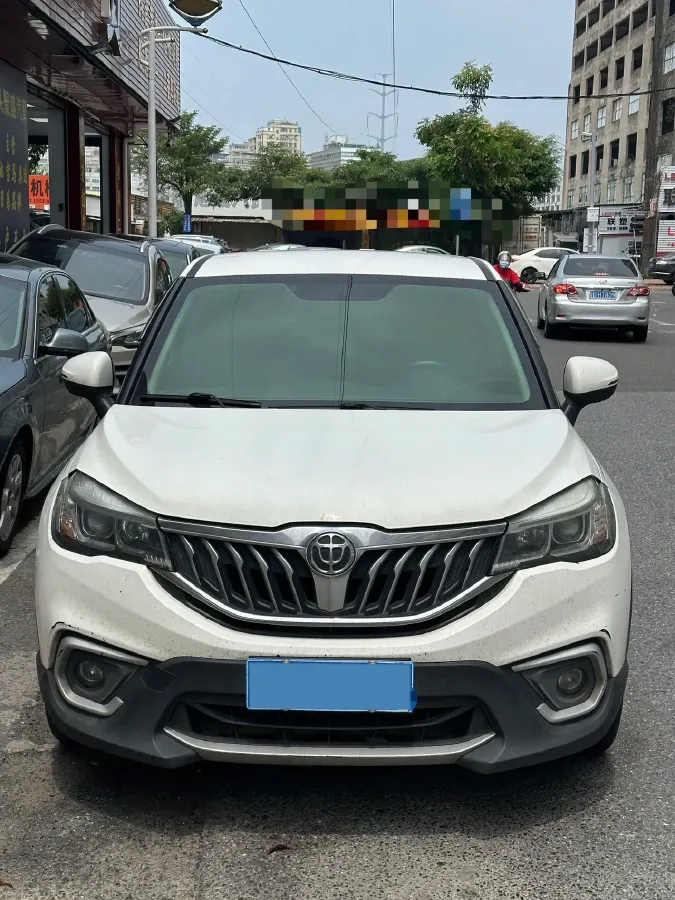 2017 Brilliance Auto V3 1.5L 112HP L4 5MT,autocango,china used car exporter,china ev exporter,chinese used car exporter,chinese used ev exporter