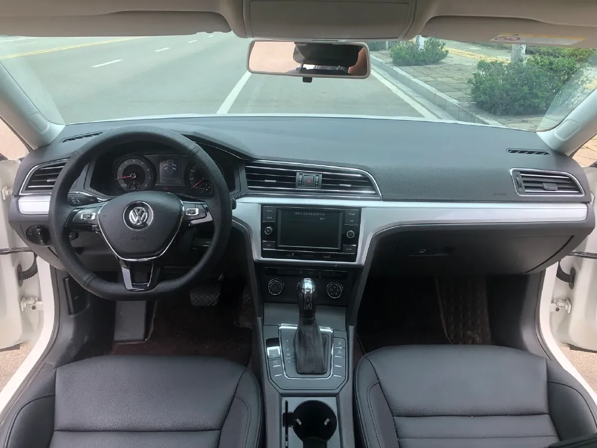2019 Volkswagen Lamando 1.4T 131HP L4 7DCT,autocango,china used car exporter,china ev exporter,chinese used car exporter,chinese used ev exporter