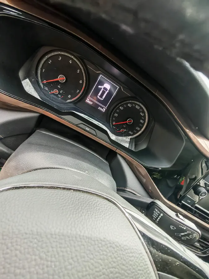 2019 MINI MINI 1.5T 102HP L3 7DCT,autocango,china used car exporter,china ev exporter,chinese used car exporter,chinese used ev exporter