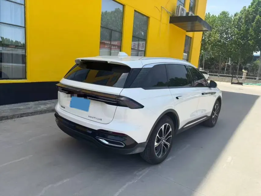 2025 Lincoln Nautilus 2.0T 261HP L4 8AT,autocango,china used car exporter,china ev exporter,chinese used car exporter,chinese used ev exporter