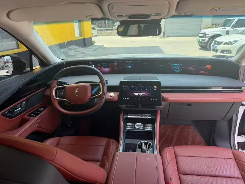 2025 Lincoln Nautilus 2.0T 261HP L4 8AT,autocango,china used car exporter,china ev exporter,chinese used car exporter,chinese used ev exporter