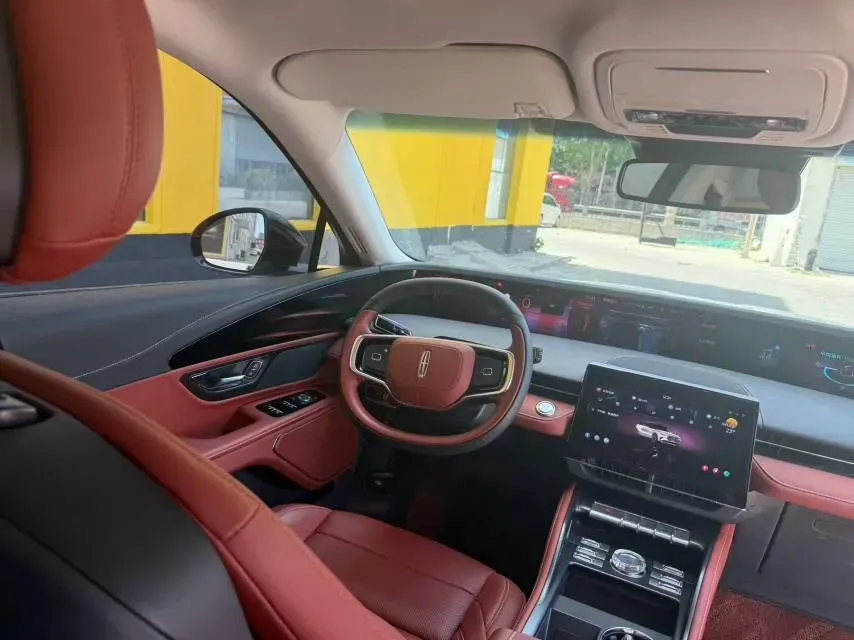 2025 Lincoln Nautilus 2.0T 261HP L4 8AT,autocango,china used car exporter,china ev exporter,chinese used car exporter,chinese used ev exporter