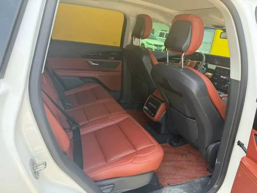 2025 Lincoln Nautilus 2.0T 261HP L4 8AT,autocango,china used car exporter,china ev exporter,chinese used car exporter,chinese used ev exporter