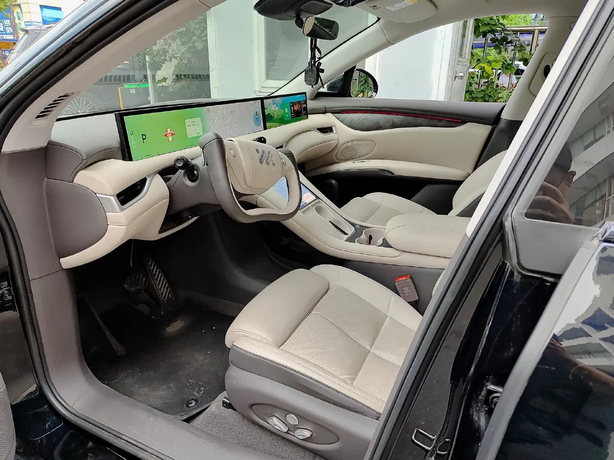 2023 IM LS6 BEV 71KWH,autocango,china used car exporter,china ev exporter,chinese used car exporter,chinese used ev exporter