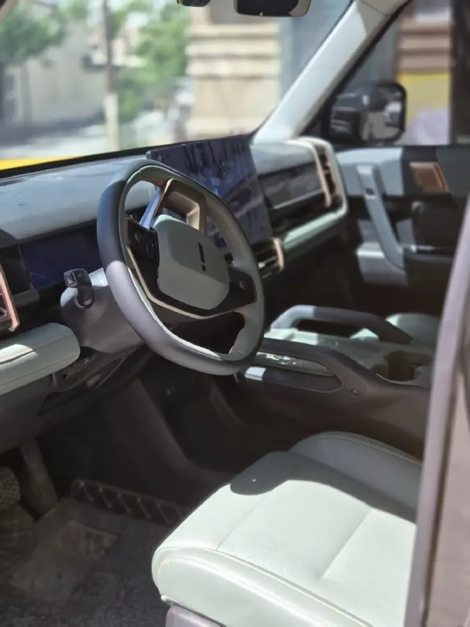 2024 iCAR iCAR 03 BEV 65.69KWH,autocango,china used car exporter,china ev exporter,chinese used car exporter,chinese used ev exporter