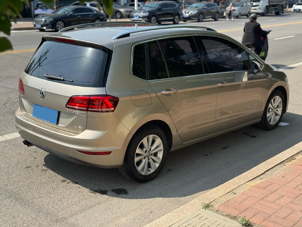 2018 Volkswagen Golf Sportsvan 1.4T 131HP L4 7DCT,autocango,china used car exporter,china ev exporter,chinese used car exporter,chinese used ev exporter