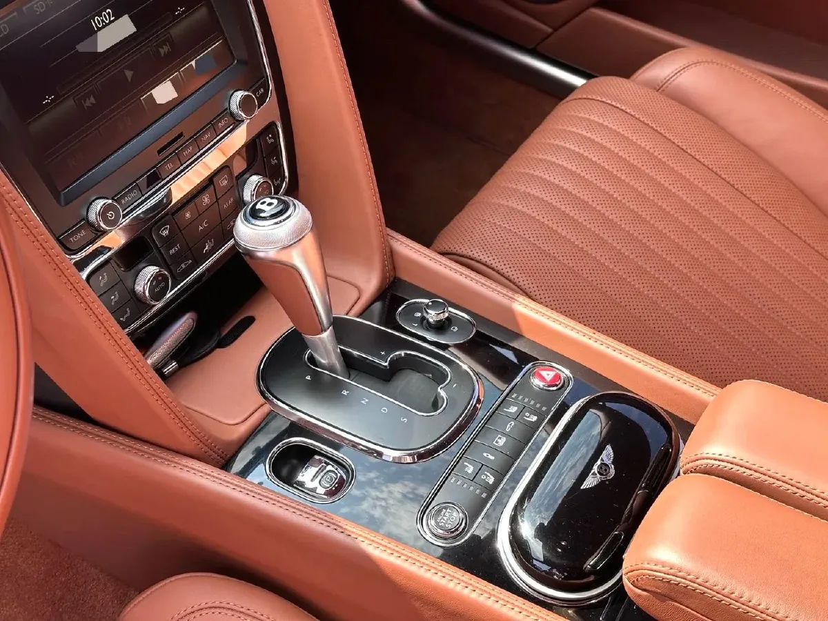 2017 Bentley Flying Spur 4.0T 528HP V8 8AT,autocango,china used car exporter,china ev exporter,chinese used car exporter,chinese used ev exporter