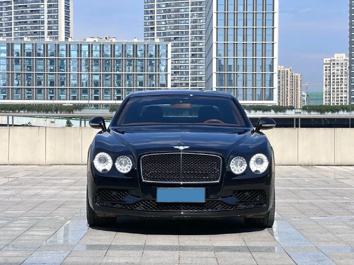 2017 Bentley Flying Spur 4.0T 528HP V8 8AT,autocango,china used car exporter,china ev exporter,chinese used car exporter,chinese used ev exporter