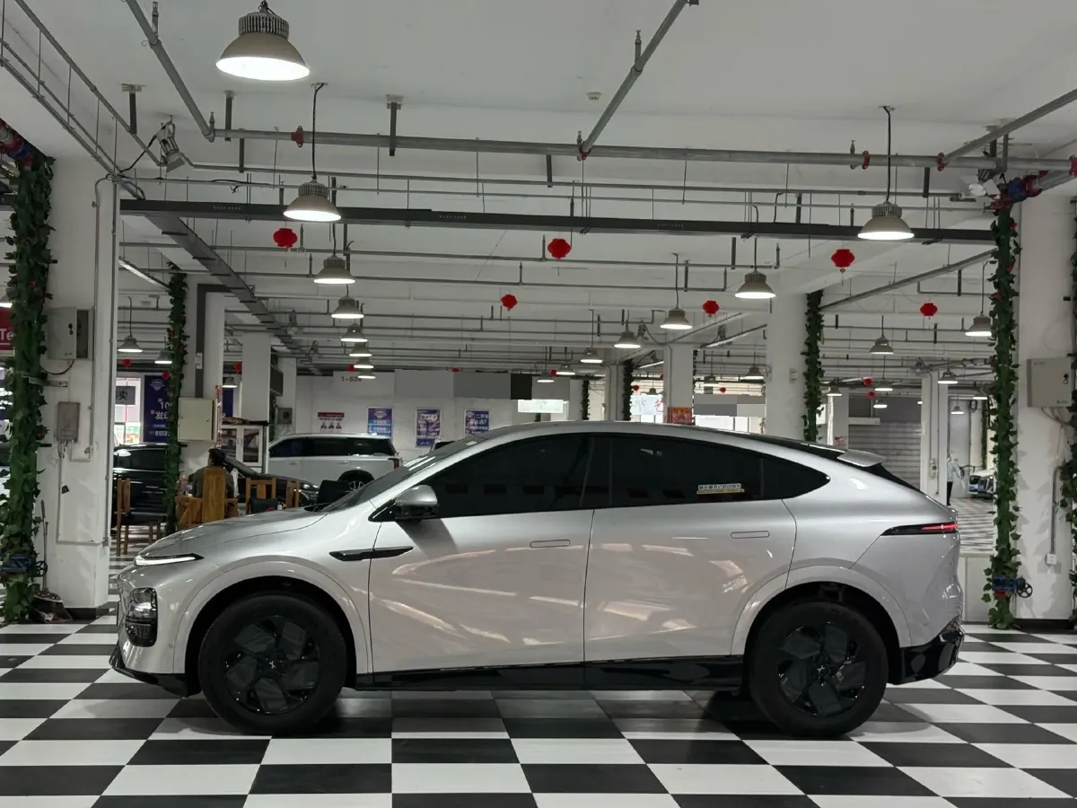 2025 Xpeng G6 BEV 68.5KWH,autocango,china used car exporter,china ev exporter,chinese used car exporter,chinese used ev exporter