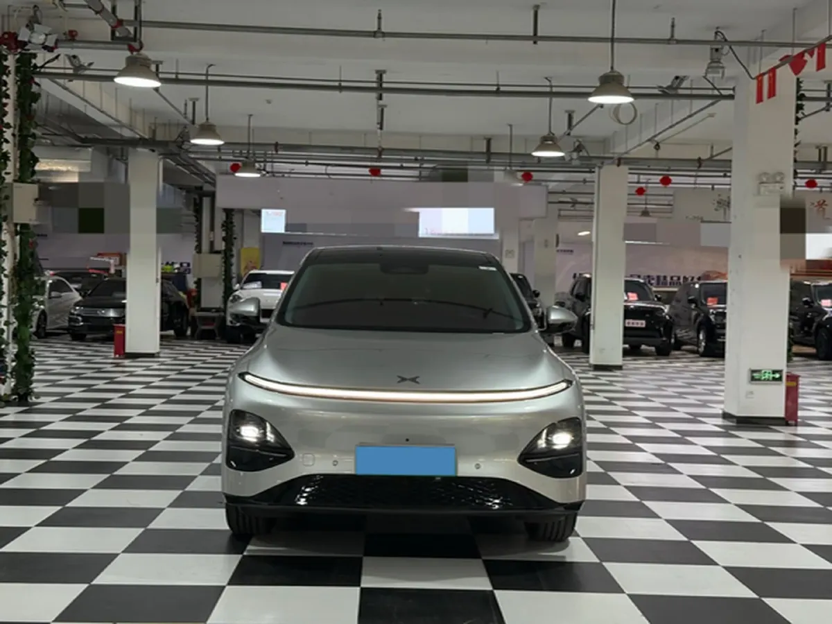 2025 Xpeng G6 BEV 68.5KWH,autocango,china used car exporter,china ev exporter,chinese used car exporter,chinese used ev exporter